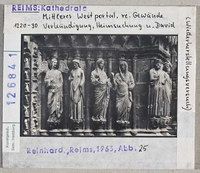 Vorschaubild Reims: Kathedrale, mittleres Westportal, rechtes Gewände, Verkündigung, Heimsuchung, David (Wiederherstellungsversuch) 